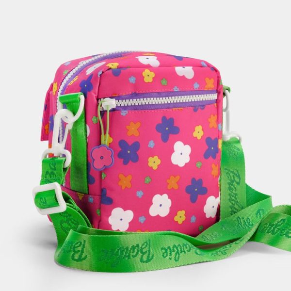 barbie-world-of-barbie-throwback-barbie-600-instant-camera-bag-1146600189_720x-3