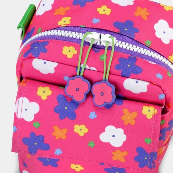 barbie-world-of-barbie-throwback-barbie-600-instant-camera-bag-1146600196_720x-3