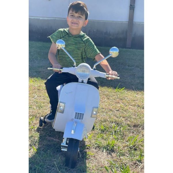 best-ride-on-cars-outdoor-vespa-scooter-12v-white-30808706678871_720x-5