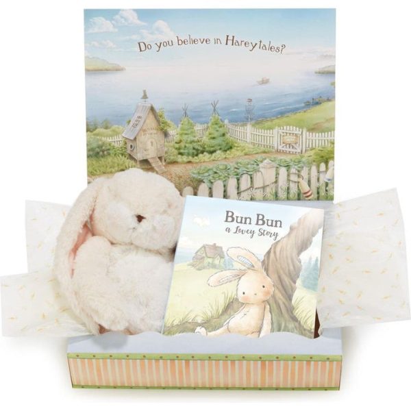bunnies-by-the-bay-infants-a-lovey-story-gift-set-31824080207959_720x-1