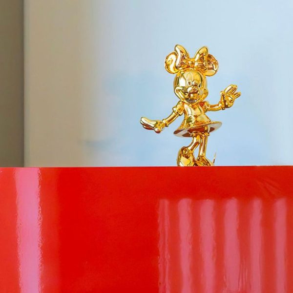 c543efe5-1d5a-4553-a50b-701c2ecce1a4_720x-2