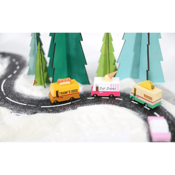 candylab-vehicles-candyvan-hot-dog-van-14864041869399_720x-3