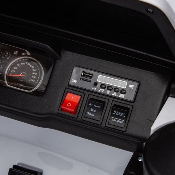 freddo-outdoor-24v-4x4-chevrolet-silverado-2-seater-ride-on-truck-for-kids-white-31443898433623_720x-6