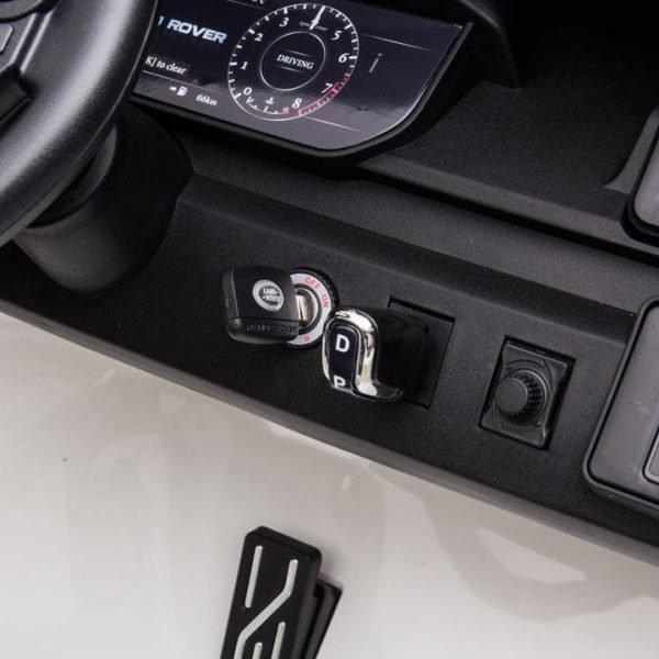 freddo-outdoor-24v-range-rover-hse-2-seater-ride-on-car-white-31275402657879_720x-6