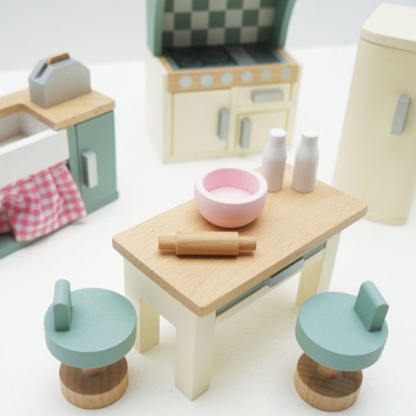 le-toy-van-dolls-wooden-dolls-house-20-piece-kitchen-furniture-set-32562613321815_720x-1