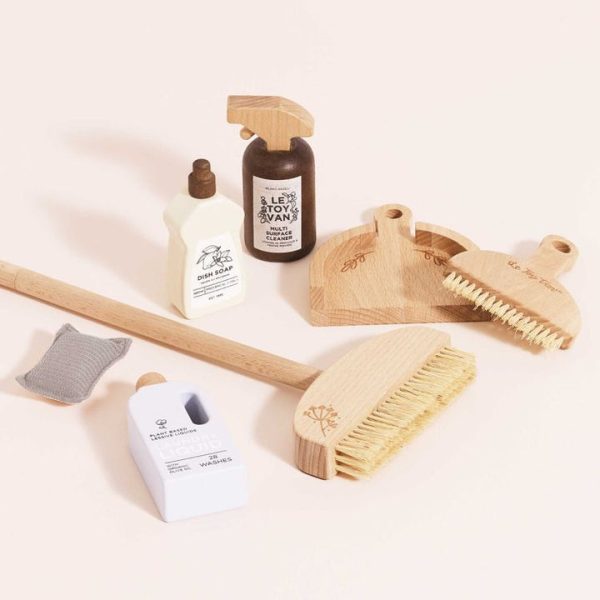 le-toy-van-preschool-7-piece-eco-friendly-wooden-cleaning-set-32562598051927_720x-4