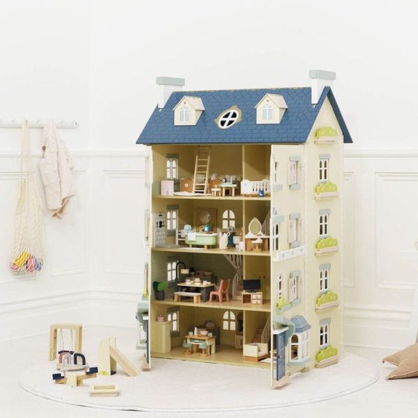 le-toy-van-preschool-palace-wooden-doll-house-31479579869271_720x-2
