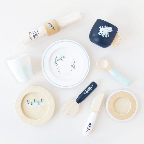 le-toy-van-preschool-wooden-cutlery-pretend-play-dining-set-1153095565_720x-4