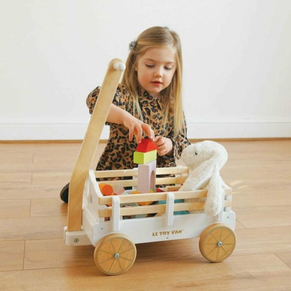 le-toy-van-room-decor-pull-along-wagon-14644789149783_720x-7