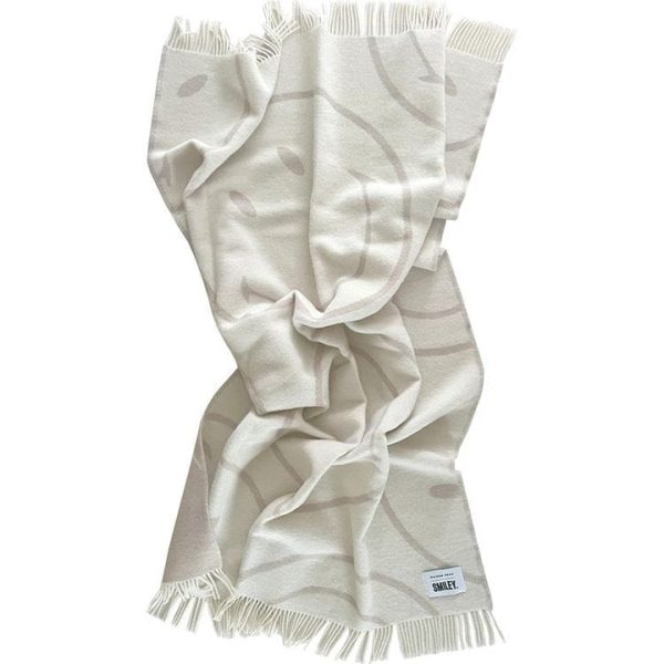 maison-deux-room-decor-smiley-blanket-white-grey-31899819835479_720x