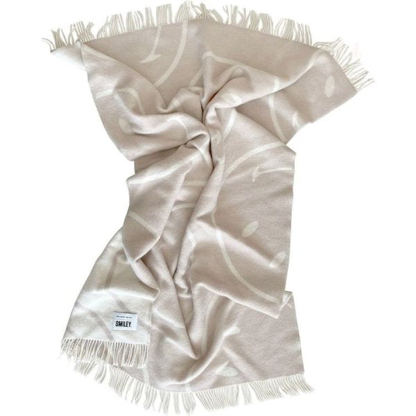 maison-deux-room-decor-smiley-blanket-white-grey-31899820097623_720x-2