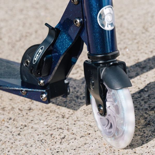 micro-kickboard-outdoor-micro-sprite-led-pearl-scooter-pearl-blue-purple-32481350189143_720x-1