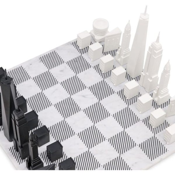 skyline-chess-games-new-york-city-edition-acrylic-chess-set-with-marble-hatch-board-31783637778519_720x-1