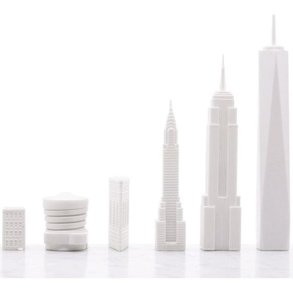 skyline-chess-games-new-york-city-edition-acrylic-chess-set-with-marble-hatch-board-31783638171735_720x-4