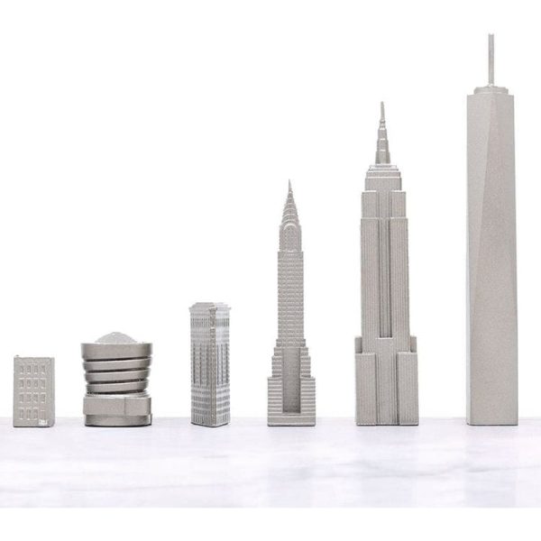 skyline-chess-games-new-york-edition-stainless-steel-chess-set-with-wood-map-board-31579734835287_720x-5