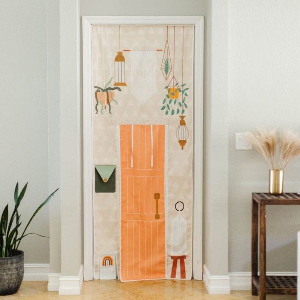swingly-preschool-boho-tea-house-doorway-storefront-32302806859863_720x