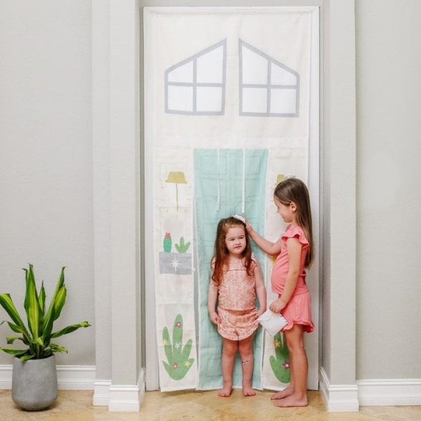 swingly-preschool-malibu-house-doorway-storefront-32302806827095_720x-3