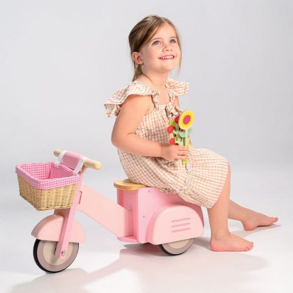tender-leaf-toys-preschool-pink-scooter-with-basket-1130106623_720x-5