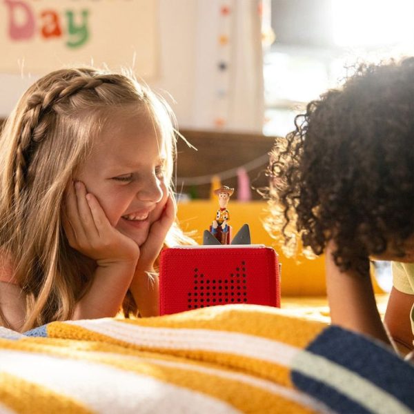 tonies-electronics-disney-buddies-starter-set-and-4-pack-tonie-audio-figurine-bundle-32509840851031_720x-1