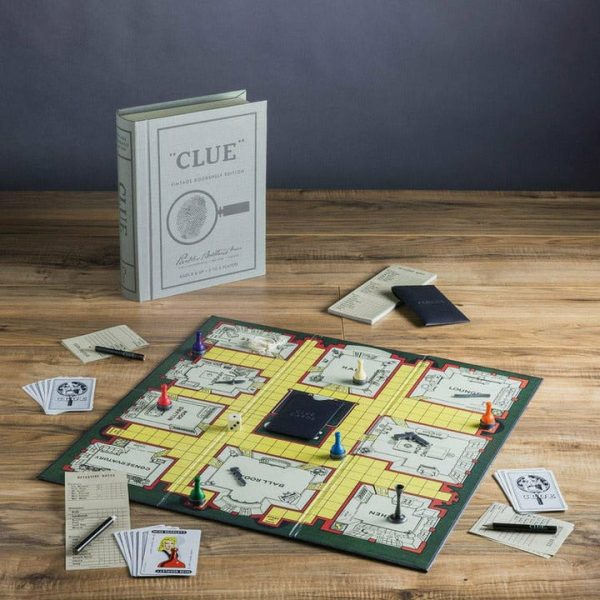 ws-game-company-games-clue-vintage-bookshelf-edition-28896789463127_720x-3