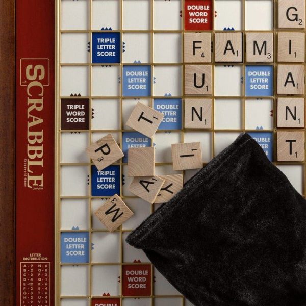 ws-game-company-games-scrabble-giant-deluxe-edition-30418339496023_720x-3